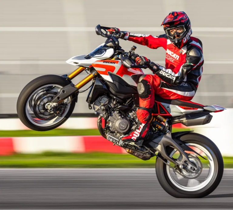 Ducati Hypermotard V2 SP: review, ficha técnica y opinión